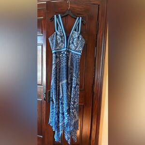 NWT BCBGMaxAzria Navy and White Floral Dress